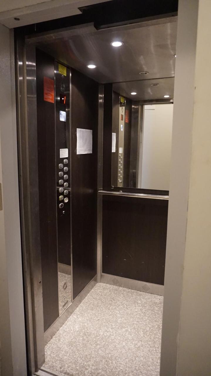 Bright, Comfortable And Cozy Apartment Burgas City Eksteriør billede