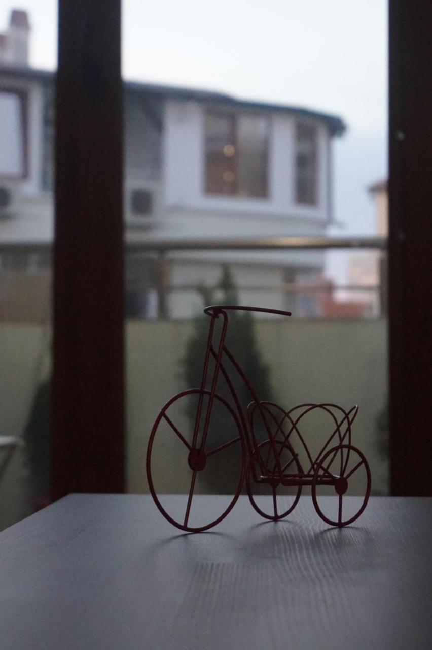 Bright, Comfortable And Cozy Apartment Burgas City Eksteriør billede